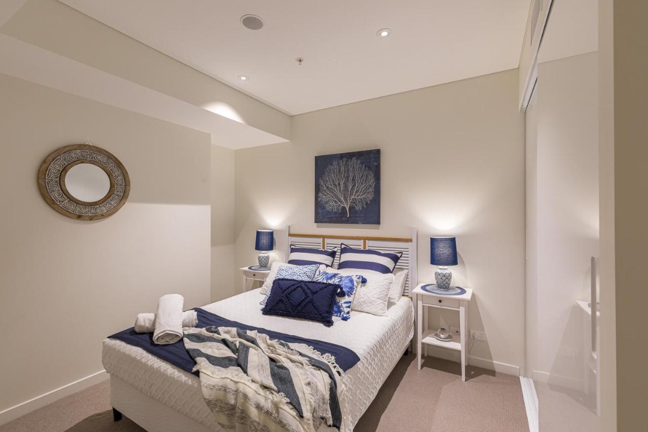Hamptons Retreat On Level 77 Skytower Apartment Brisbane Exterior photo